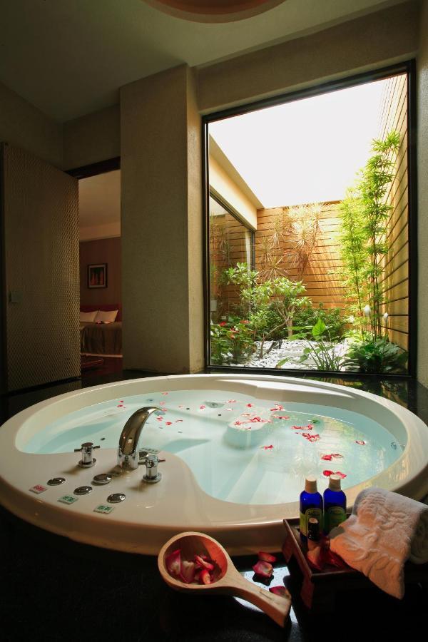 Spring Spa Motel Dali Экстерьер фото
